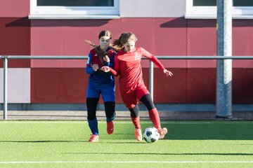 Bild 330 - wCJ Eimsbuettel - VfL Pinneberg : Ergebnis: 6:2